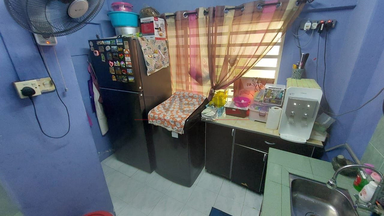 FLAT TAMAN AIR TAWAR INDAH 📍 | RENOVATED | CASHBACK RM15,000 | ZERO DEPOSIT | BOOKING 1K 11