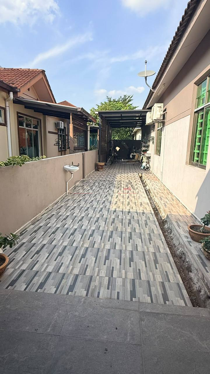 MBI DESAKU 📍 | RENOVATED | BANGLO SETINGKAT | BELOW MARKET VALUE RM55,000 14