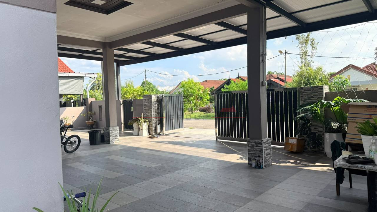 MBI DESAKU 📍 | RENOVATED | BANGLO SETINGKAT | BELOW MARKET VALUE RM55,000 7
