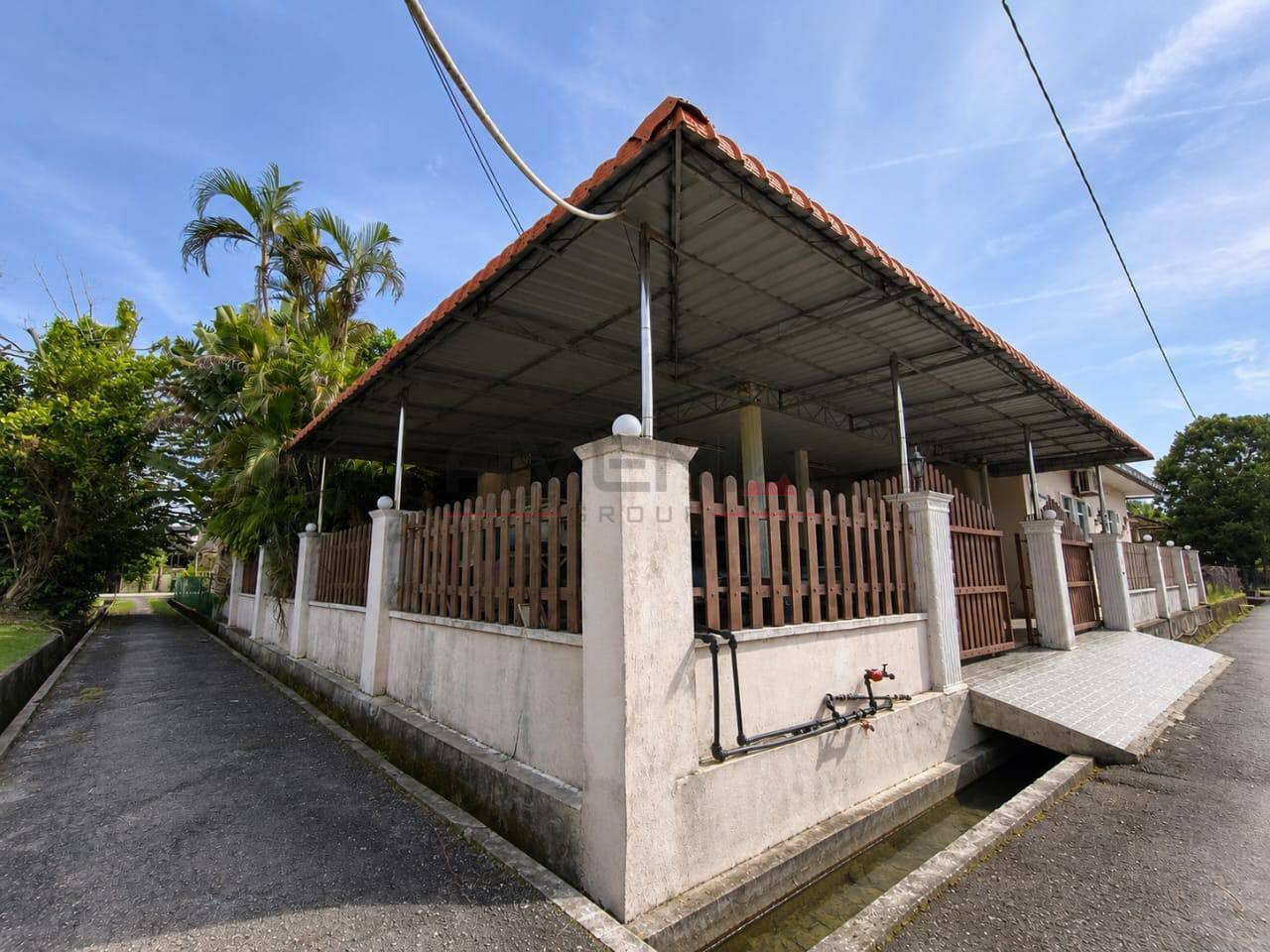 TAMAN PEGAGA 📍 | RENOVATED | BANGLO SETINGKAT | BELOW MARKET VALUE RM55,000 2