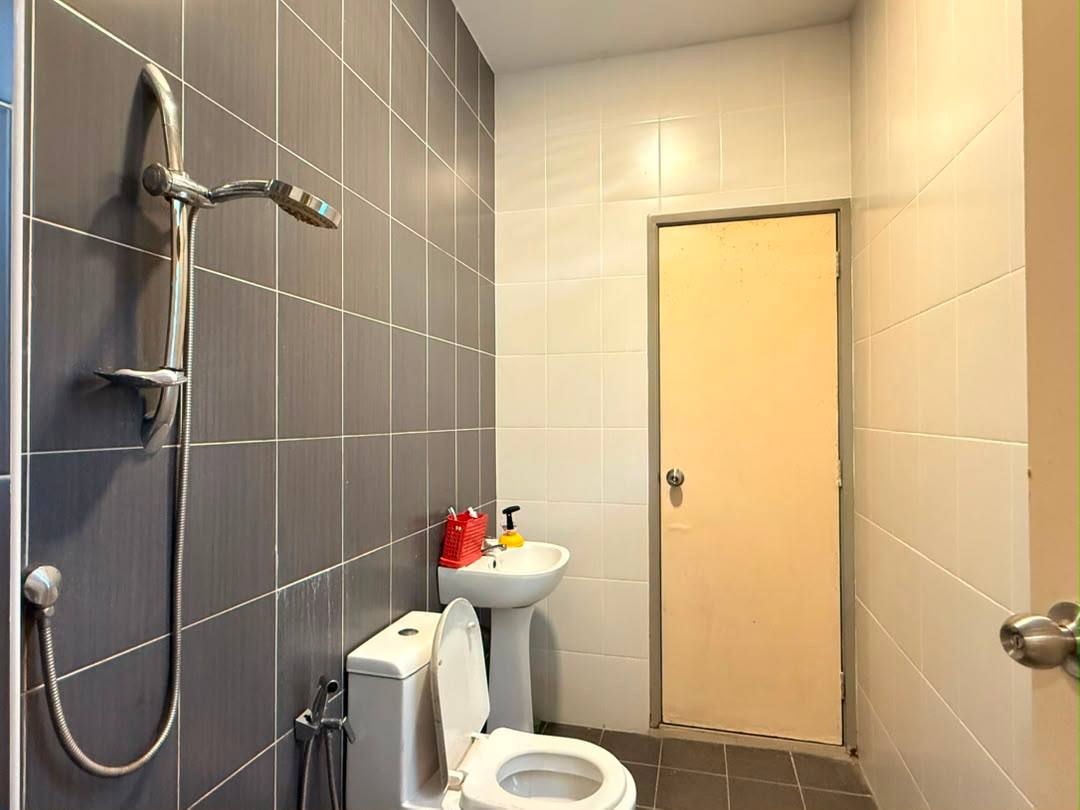 BANDAR SERI ASTANA D 📍 | RENOVATED | SEMI-D 2 TINGKAT | BELOW MARKET VALUE RM65,000 16